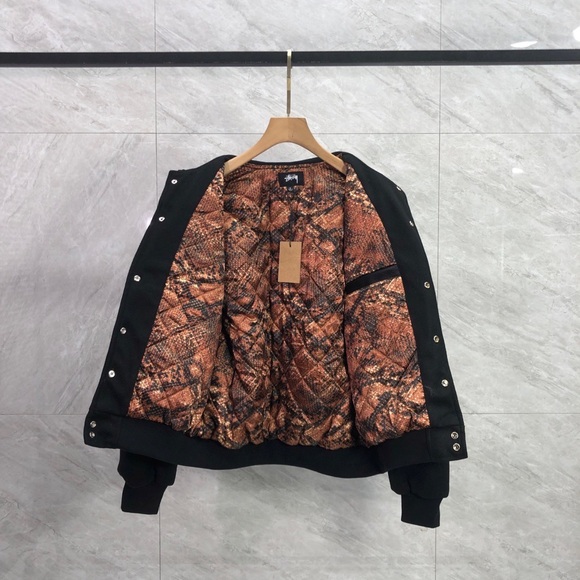 Stussy Black and White Numbered Puffer Jacket - Picture 3 of 6